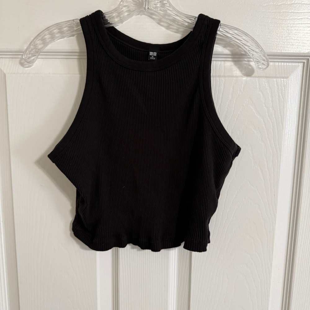 Uniqlo Black Ribbed Crop Top